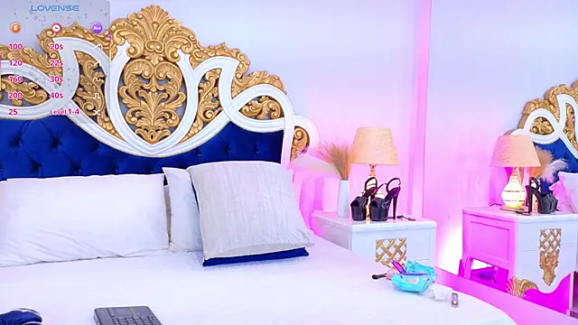 Snapshot of AshleyFerri chatting on November 2025 11:09:02 AM AshleyFerri online show from November 2025 11:09:02 AM