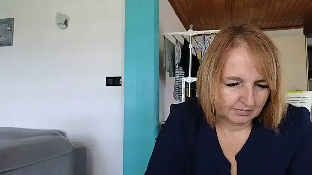 Snapshot of Sandcoq chatting on June 2026 11:16:02 AM Sandcoq online show from June 2026 11:16:02 AM