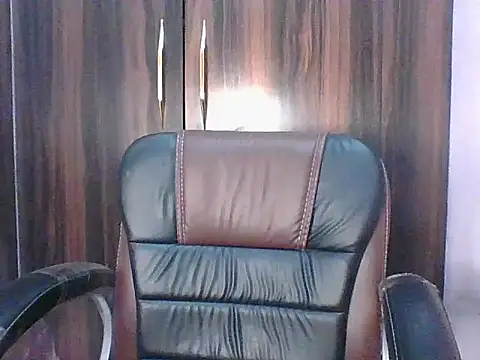 Snapshot of santurmom chatting on March 2026 05:37:02 PM santurmom online show from March 2026 05:37:02 PM