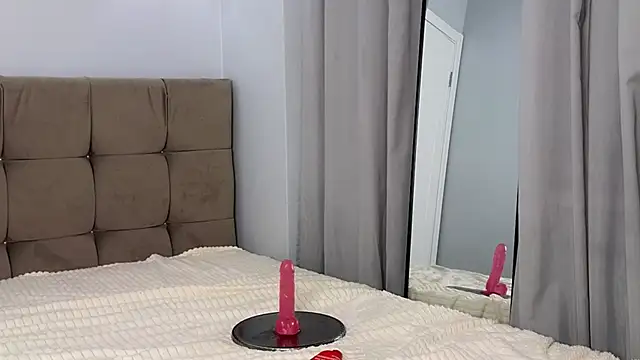 Snapshot of magnificent_angel chatting on February 2025 10:00:02 PM magnificent angel online show from February 2025 10:00:02 PM