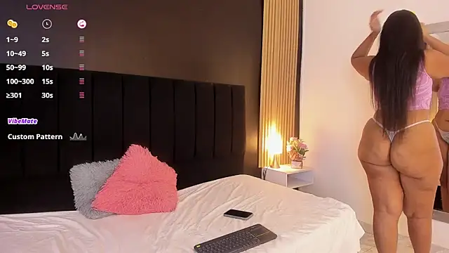 sweetsofia18 online show from October 2025 11:14:02 PM