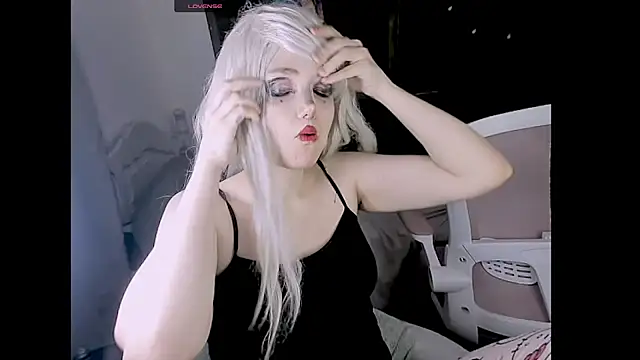 Snapshot of madokapruriens chatting on October 2025 03:14:01 AM madokapruriens online show from October 2025 03:14:01 AM