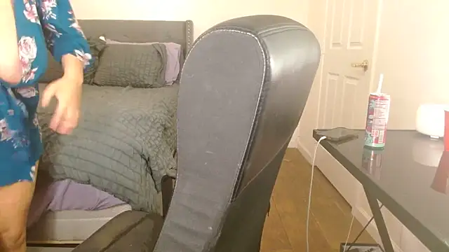 AlyssiaAmoreXO online show from October 2025 08:08:02 PM