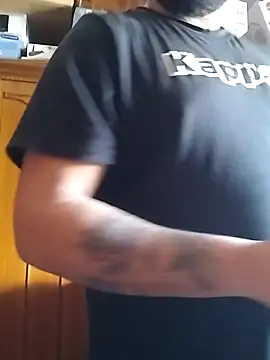 Snapshot of Dikkiduohottt chatting on October 2025 11:55:01 AM Dikkiduohottt online show from October 2025 11:55:01 AM