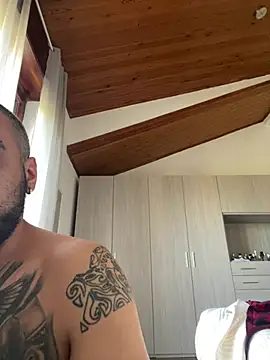 Dikkiduohottt online show from April 2026 02:21:01 PM