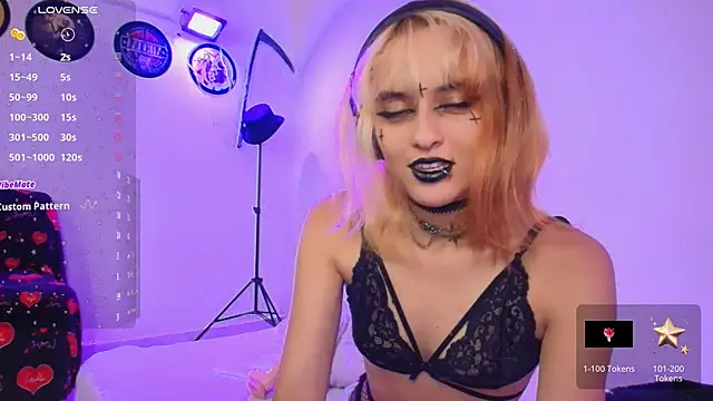 lizeth darks online show from December 2024 09:23:02 PM