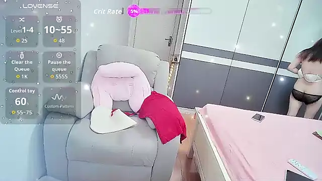 Snapshot of CN-Shanshan chatting on October 2025 01:55:02 AM CN-Shanshan online show from October 2025 01:55:02 AM