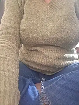 Snapshot of Melody_Shyla chatting on December 2025 01:38:02 PM Melody Shyla online show from December 2025 01:38:02 PM