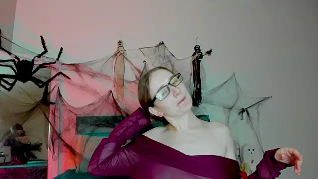 Snapshot of L1ittle_kitty_ chatting on October 2025 05:37:01 AM L1ittle kitty online show from October 2025 05:37:01 AM