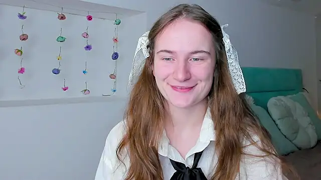 Snapshot of L1ittle_kitty_ chatting on November 2025 06:41:02 AM L1ittle kitty online show from November 2025 06:41:02 AM