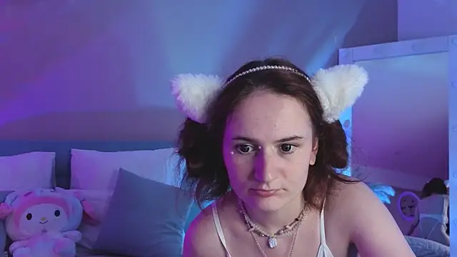 Snapshot of L1ittle_kitty_ chatting on July 2026 05:48:01 AM L1ittle kitty online show from July 2026 05:48:01 AM