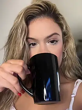 Alisha-Bond online show from July 2026 10:09:01 PM