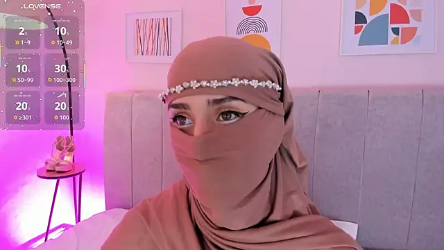 Snapshot of rawiya chatting on November 2025 01:01:02 PM rawiya online show from November 2025 01:01:02 PM