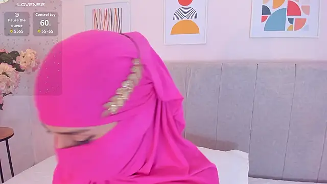 Snapshot of rawiya chatting on February 2026 12:10:02 PM rawiya online show from February 2026 12:10:02 PM