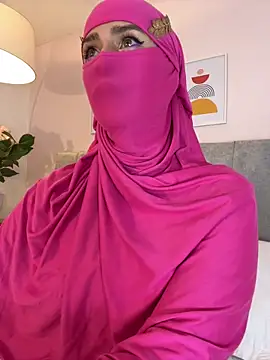 Snapshot of rawiya chatting on February 2026 12:01:01 PM rawiya online show from February 2026 12:01:01 PM