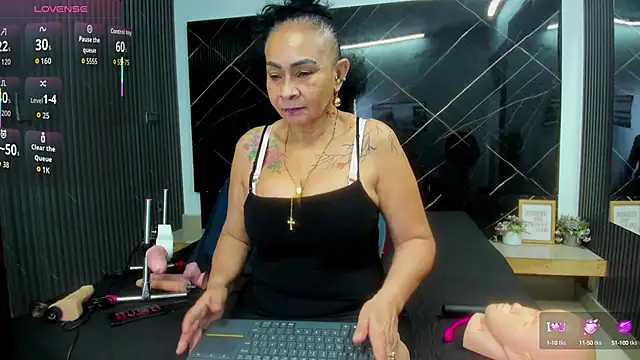 Snapshot of cloee-rabbyt chatting on October 2025 11:08:02 AM cloee-rabbyt online show from October 2025 11:08:02 AM