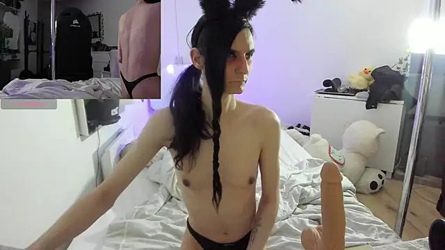 Snapshot of CeriseLapine chatting on February 2025 06:45:01 PM CeriseLapine online show from February 2025 06:45:01 PM