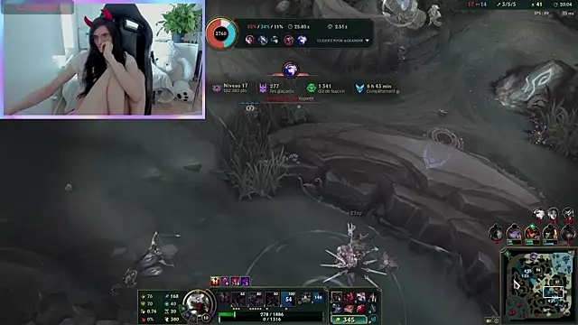 Snapshot of CeriseLapine chatting on March 2025 11:37:02 AM CeriseLapine online show from March 2025 11:37:02 AM