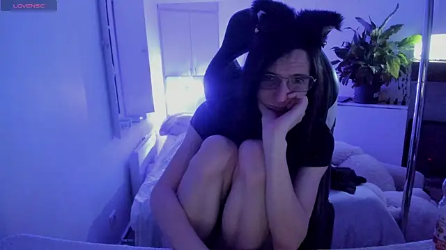 Snapshot of CeriseLapine chatting on March 2025 06:32:01 PM CeriseLapine online show from March 2025 06:32:01 PM