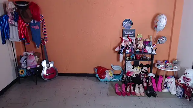 MissMiia2 online show from January 2025 06:19:01 PM