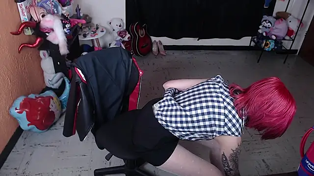 MissMiia2 online show from February 2025 03:46:01 PM