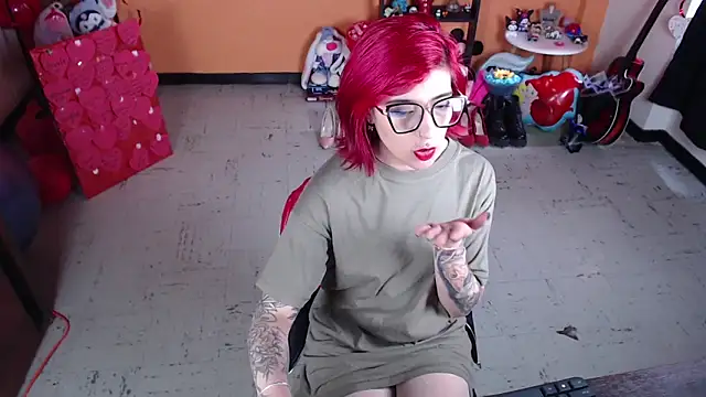 MissMiia2 online show from March 2025 12:58:02 PM