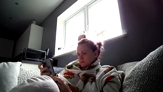 Snapshot of DynamicDuo_oxo chatting on December 2024 11:18:02 AM DynamicDuo oxo online show from December 2024 11:18:02 AM