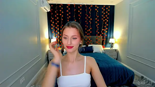 NaturalBeaty online show from November 2025 06:46:02 PM