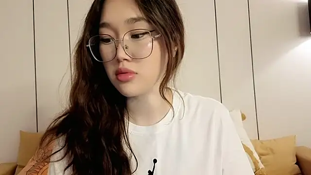 Jennatyan online show from May 2026 03:47:02 AM