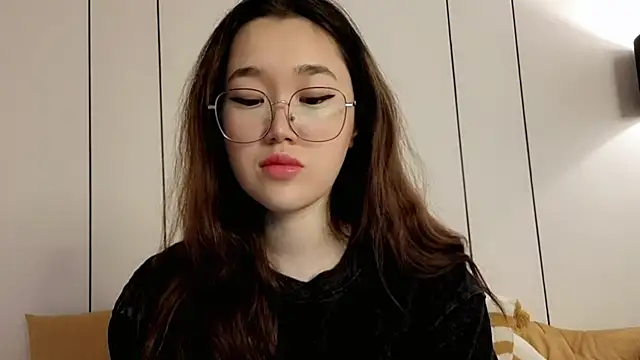 Jennatyan online show from May 2026 04:18:01 AM