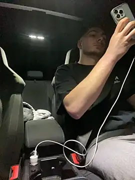 youssef00711 online show from March 2025 08:00:01 PM