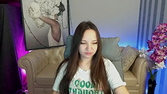 Snapshot of ElysLunar chatting on December 2024 06:21:01 AM ElysLunar online show from December 2024 06:21:01 AM