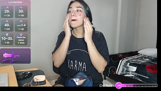 Snapshot of Lune_Claire chatting on February 2025 12:18:02 PM Lune Claire online show from February 2025 12:18:02 PM