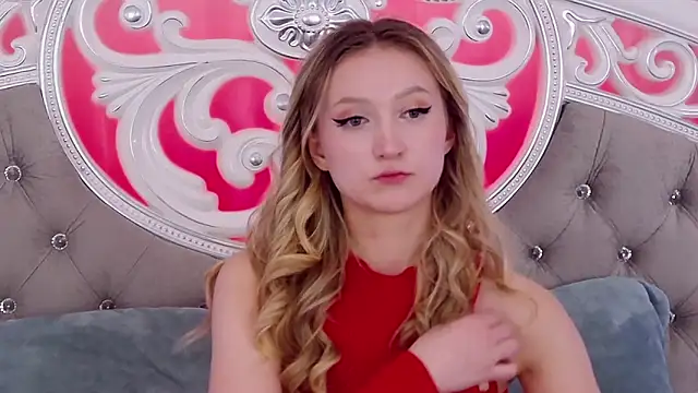 Snapshot of MiaNixan chatting on January 2025 07:46:02 AM MiaNixan online show from January 2025 07:46:02 AM