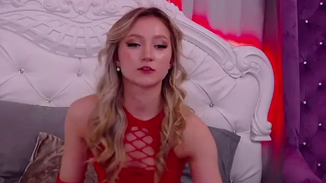 Snapshot of MiaNixan chatting on March 2025 08:13:02 AM MiaNixan online show from March 2025 08:13:02 AM