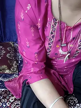 Snapshot of kaveerpooja947 chatting on October 2025 04:57:01 PM kaveerpooja947 online show from October 2025 04:57:01 PM