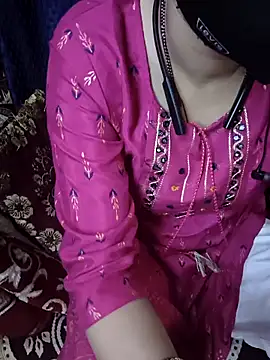 Snapshot of kaveerpooja947 chatting on November 2025 05:45:01 PM kaveerpooja947 online show from November 2025 05:45:01 PM