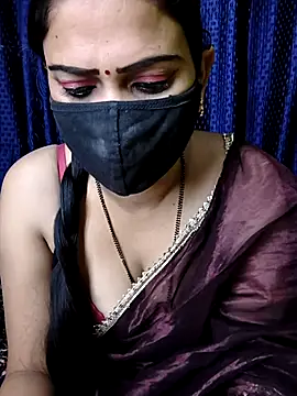 Snapshot of kaveerpooja947 chatting on November 2025 05:12:01 PM kaveerpooja947 online show from November 2025 05:12:01 PM