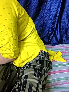 Snapshot of kaveerpooja947 chatting on December 2025 04:16:01 PM kaveerpooja947 online show from December 2025 04:16:01 PM