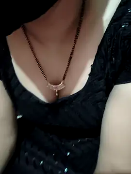 Snapshot of kaveerpooja947 chatting on December 2025 03:50:01 PM kaveerpooja947 online show from December 2025 03:50:01 PM