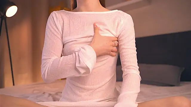 Snapshot of Miss_miracle chatting on December 2025 04:57:01 PM Miss miracle online show from December 2025 04:57:01 PM