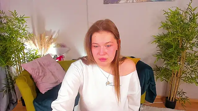 Snapshot of Colleen_Blake chatting on November 2025 05:02:01 PM Colleen Blake online show from November 2025 05:02:01 PM