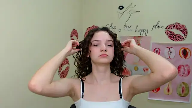 Snapshot of _SusieSu_ chatting on January 2025 01:02:02 PM SusieSu online show from January 2025 01:02:02 PM