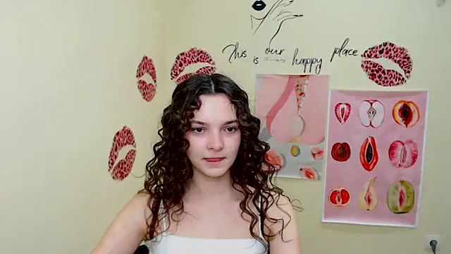 Snapshot of _SusieSu_ chatting on February 2025 01:20:01 PM SusieSu online show from February 2025 01:20:01 PM