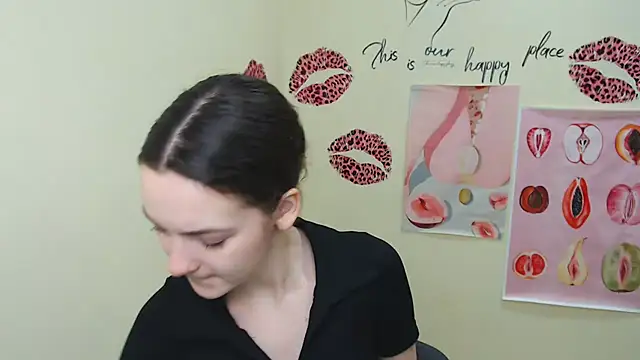 Snapshot of _SusieSu_ chatting on February 2025 07:35:01 AM SusieSu online show from February 2025 07:35:01 AM