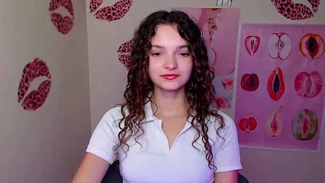 Snapshot of _SusieSu_ chatting on September 2025 06:37:01 AM SusieSu online show from September 2025 06:37:01 AM