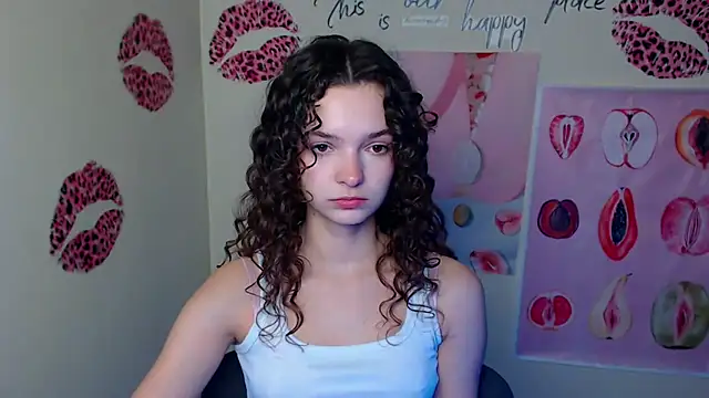 Snapshot of _SusieSu_ chatting on December 2025 12:58:02 PM SusieSu online show from December 2025 12:58:02 PM