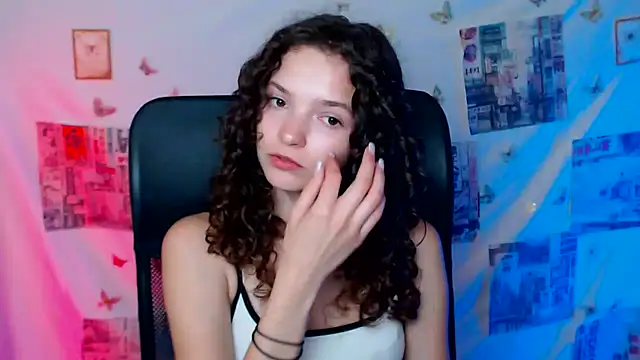  SusieSu  online show from July 2026 05:56:02 PM