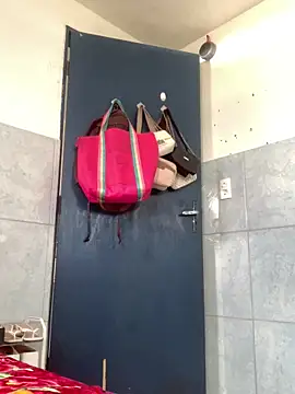 Gabrielleof online show from April 2026 12:25:01 PM