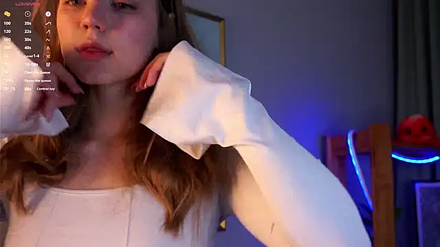 Snapshot of EdlinAlliston chatting on February 2025 01:30:02 PM EdlinAlliston online show from February 2025 01:30:02 PM